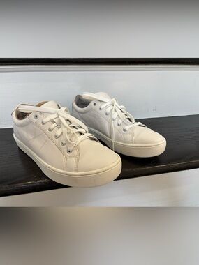 LL Bean Classic White Leather Lace-Up Sneakers